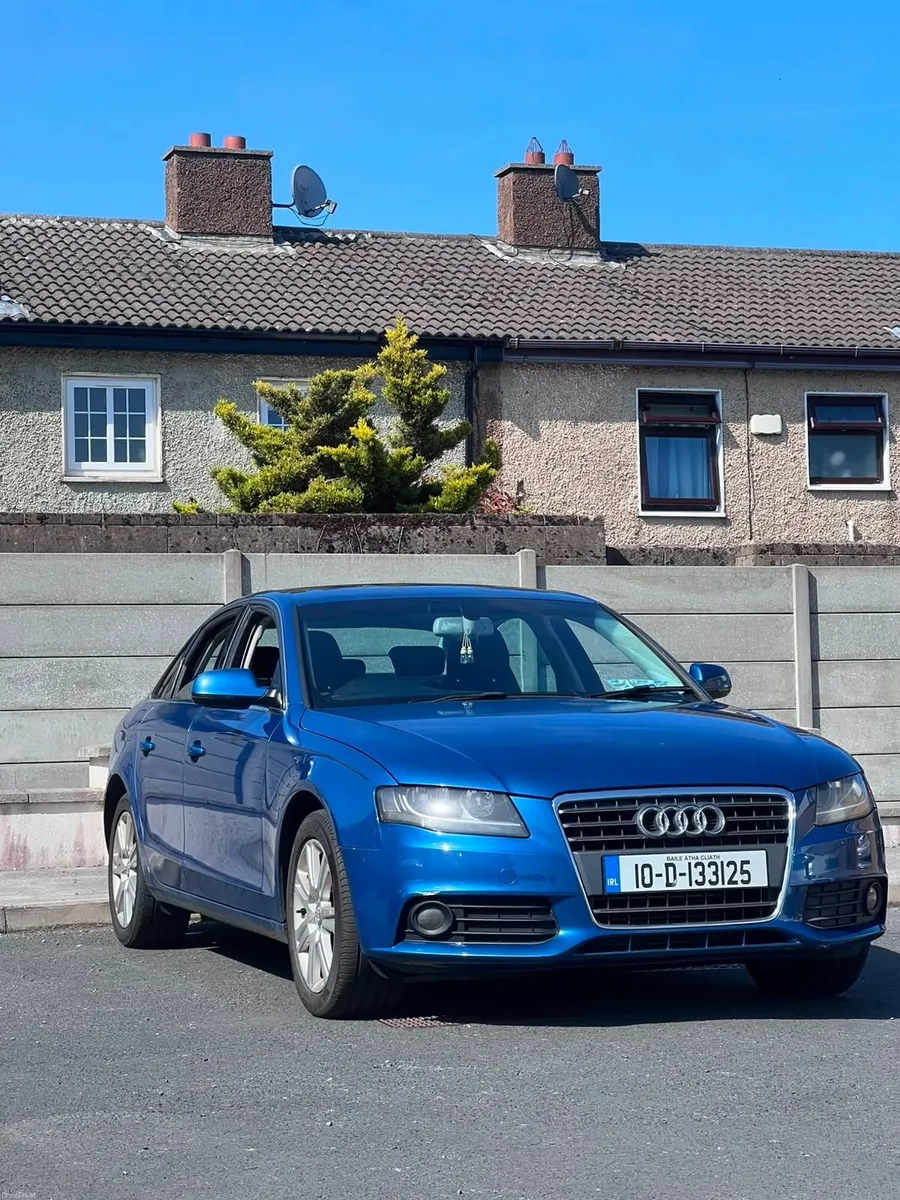 Audi A4 2010 - Image 1