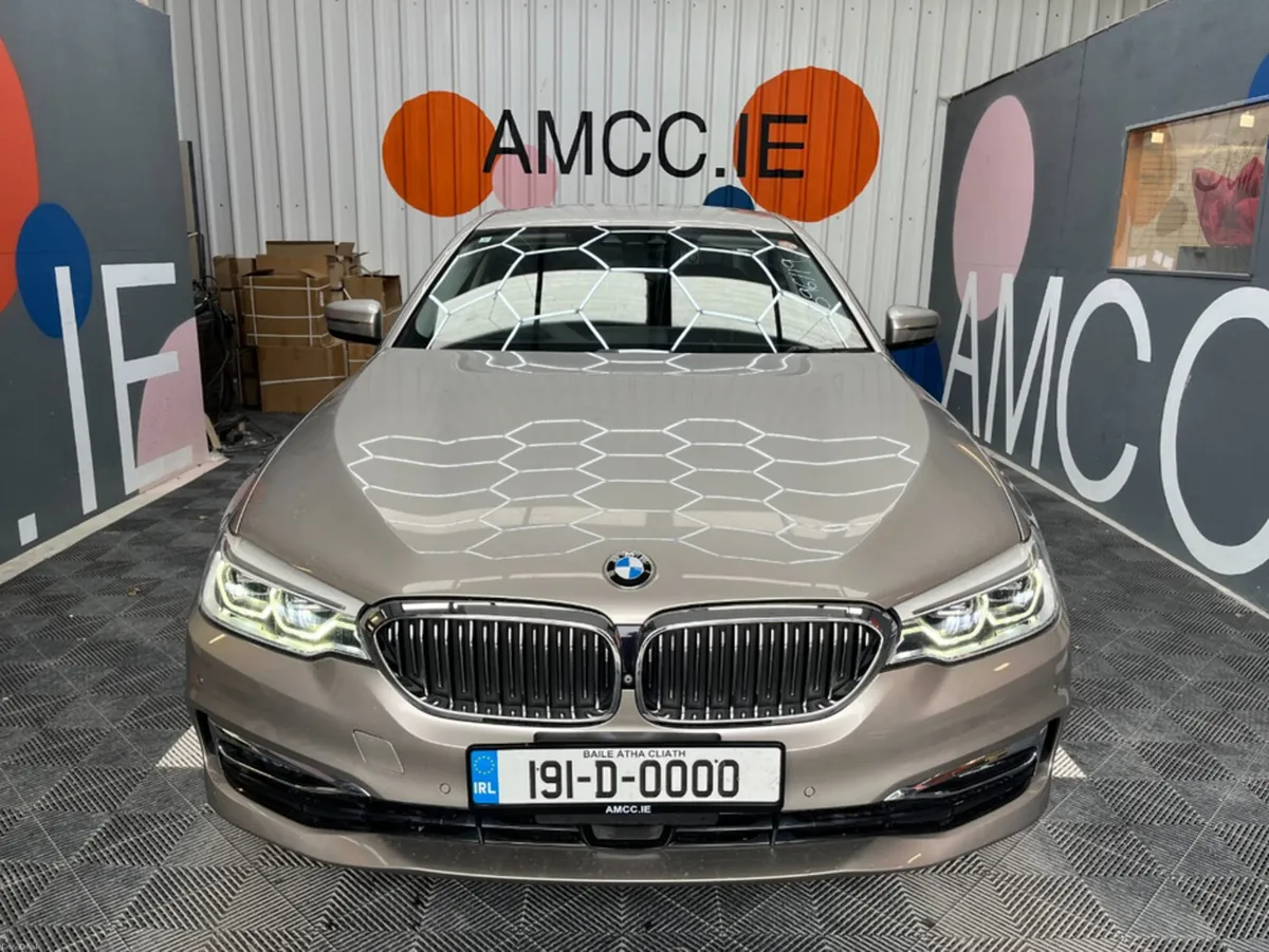 BMW 5-Series 2019 BMW 523D LUXURY 2.0 AUTOMATIC / - Image 6