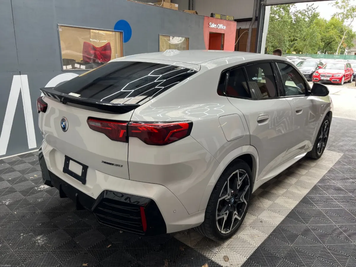 BMW iX2 2024 BMW IX2 XDRIVE30 AUTOMATIC / CRUISE C - Image 2