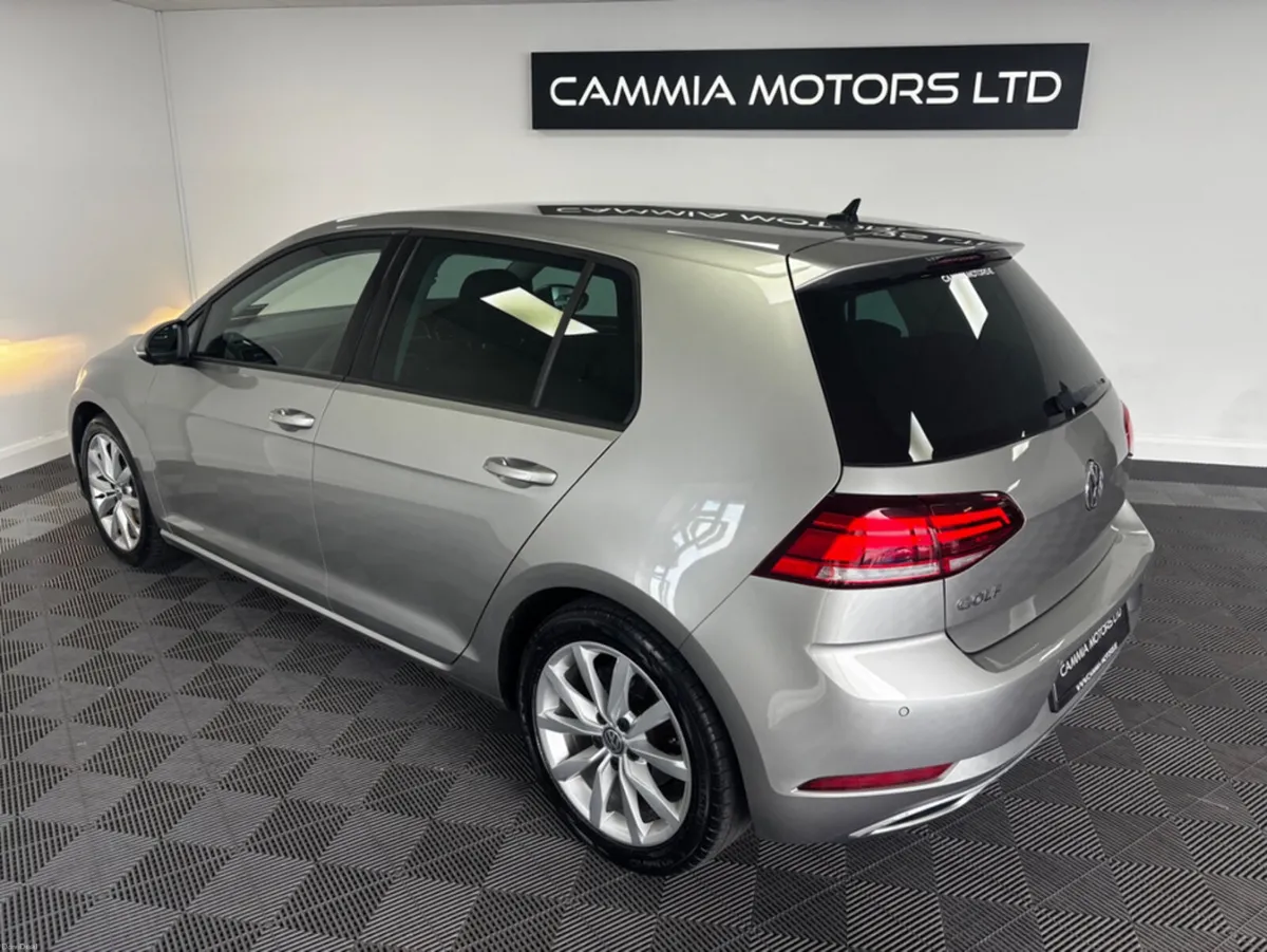 Volkswagen Golf HIGHLINE 1.0 TSI MANUAL 6SPEED FWD - Image 3