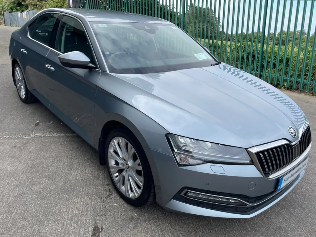 Skoda Superb STYLE 2.0 TDI 150HP 1 OWNER - Image 2