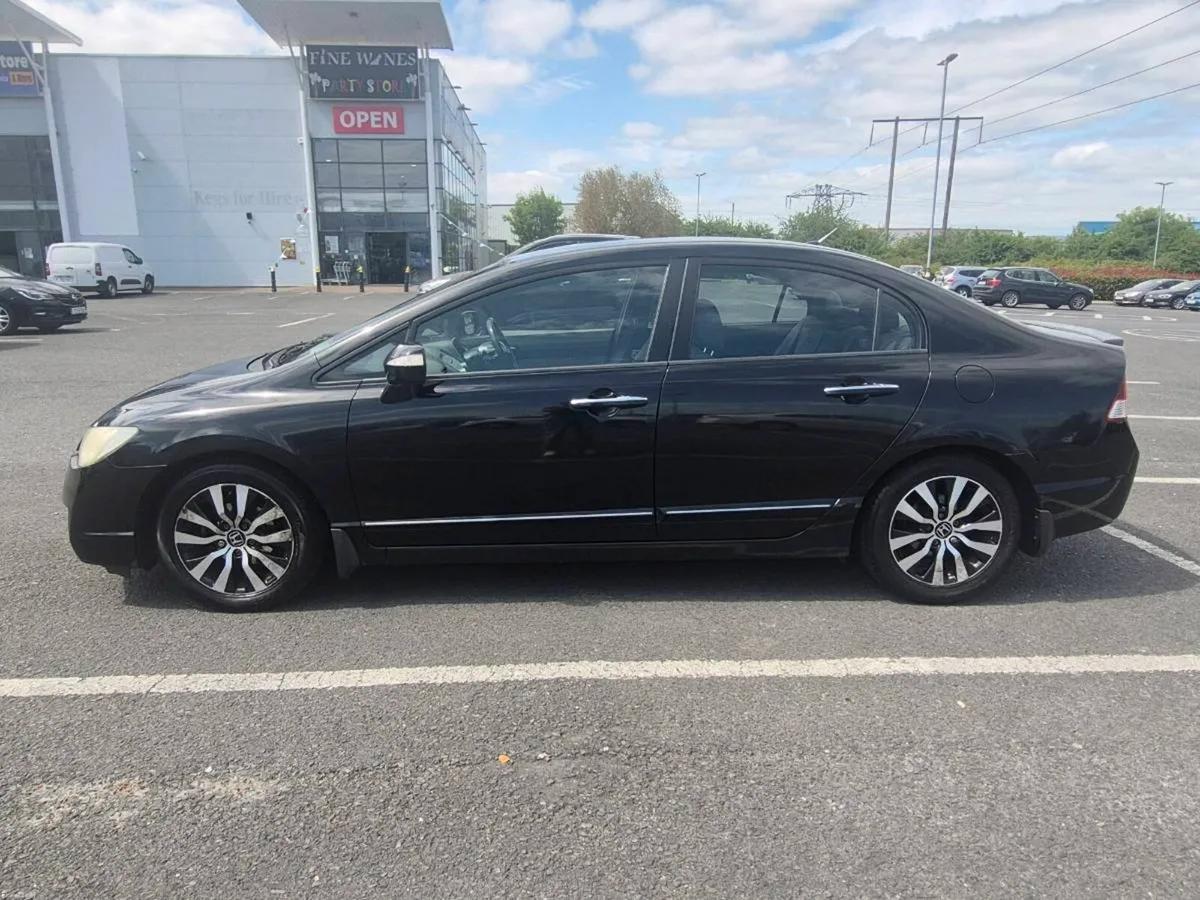 Honda Civic - Image 2