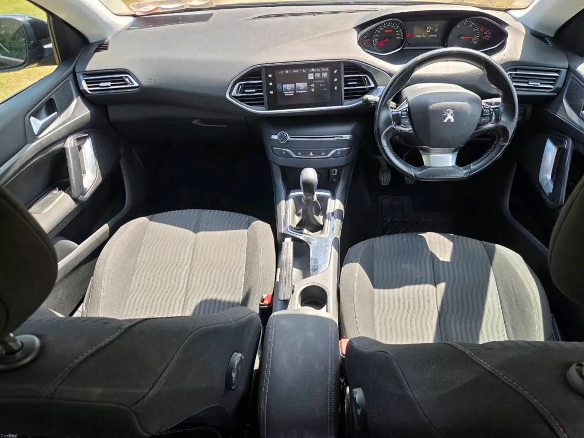 2017 PEUGEOT 308 1.2 PETROL - Image 3