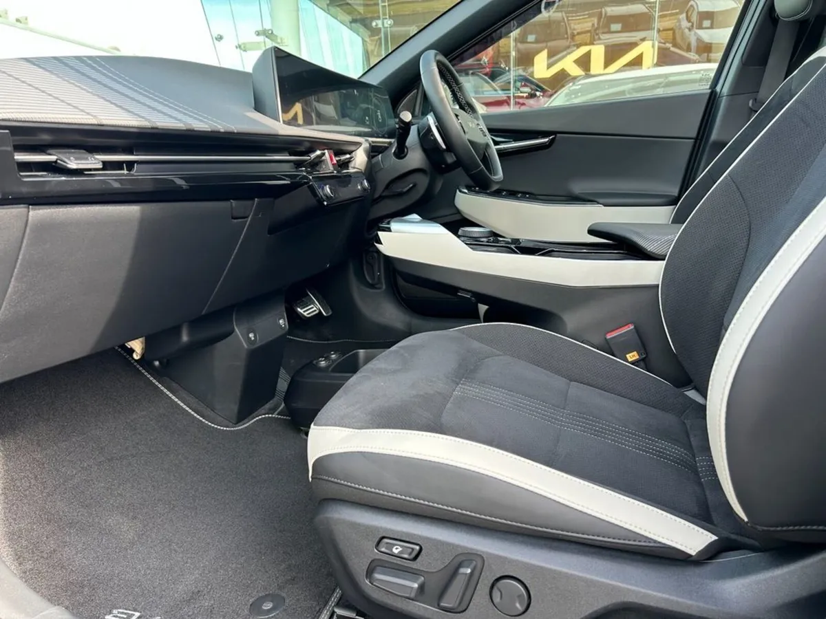 Kia EV6 GT Line S, (77.4KWh 508km range) - Image 4
