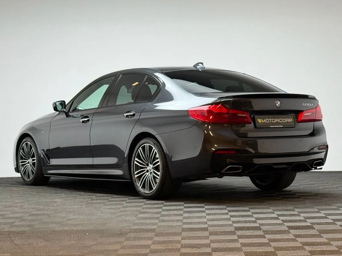 BMW 5-Series 520D M SPORT - Image 5