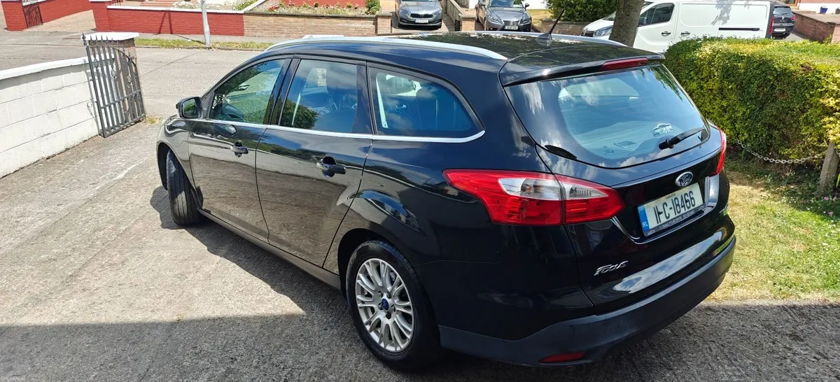 2011 Ford Focus Titanium Estate - 1.6 TDCi Diesel - Image 2