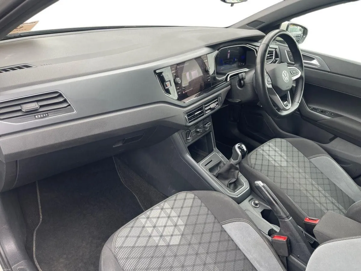 Volkswagen Polo 1.0 TSI 95HP R-Line - Image 4