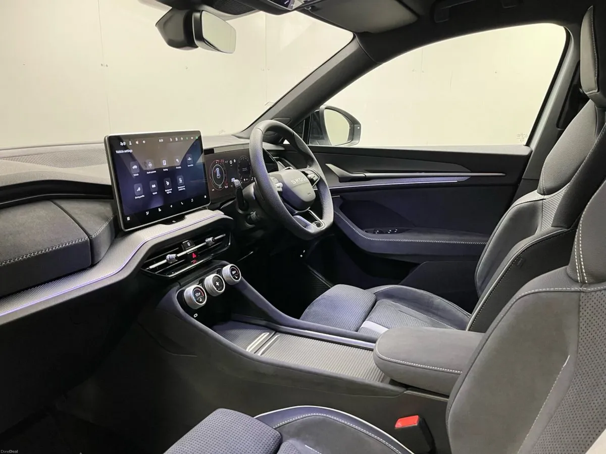 Skoda Kodiaq Sportline IV 1.5TSi PHEV 204BHP - Rev - Image 4
