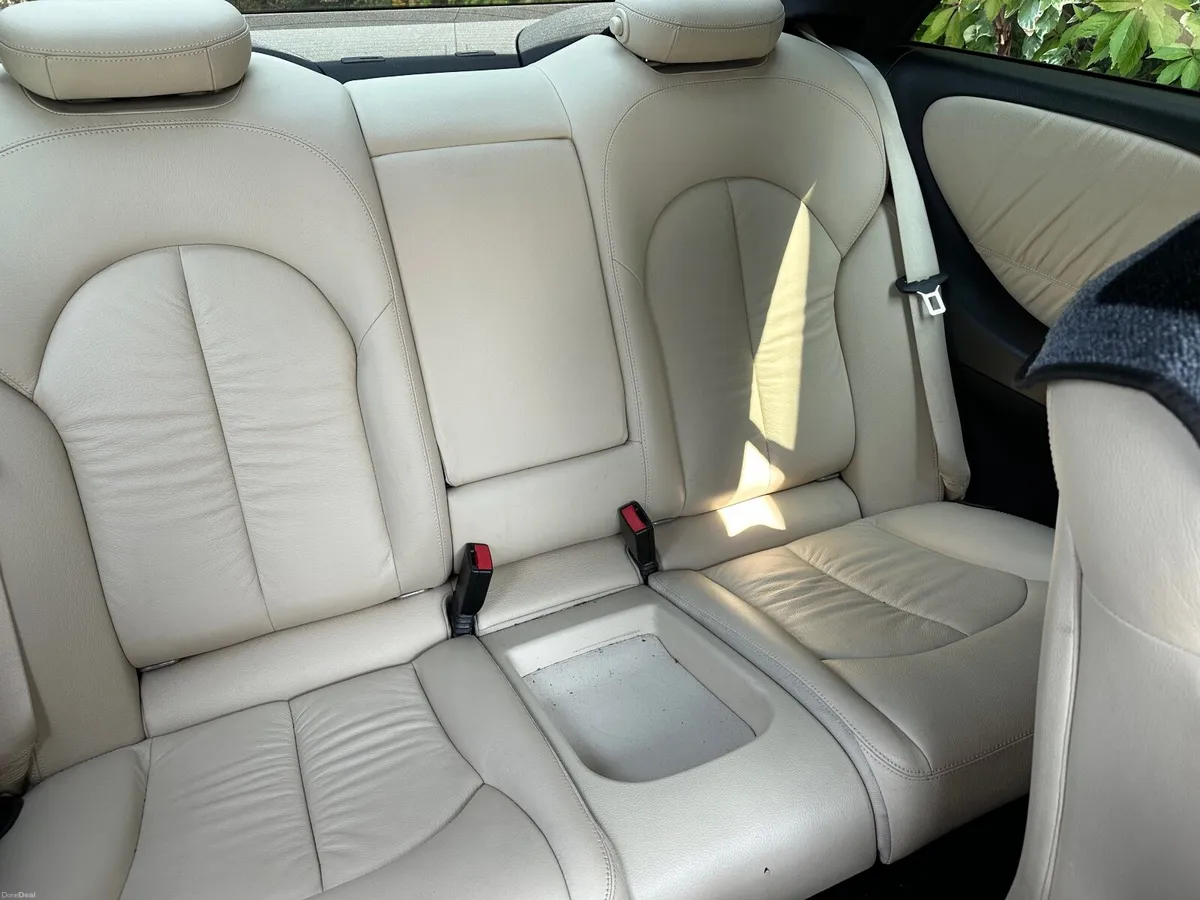 Mercedes-Benz CLK 2009 - Image 1