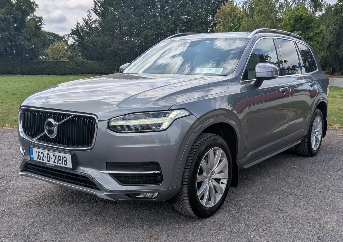 Volvo XC90 MOMENTUM AUTO - Image 4