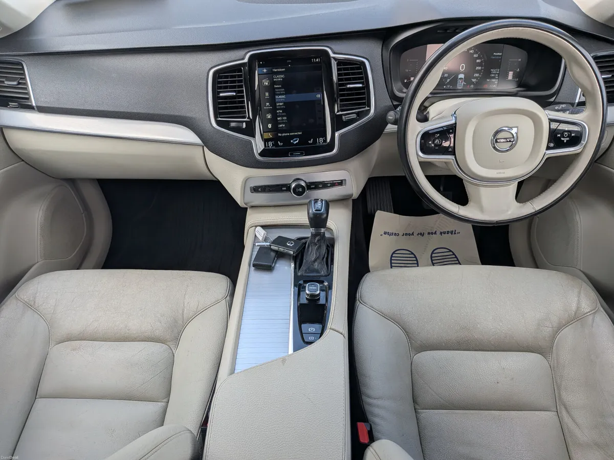 Volvo XC90 MOMENTUM AUTO - Image 3
