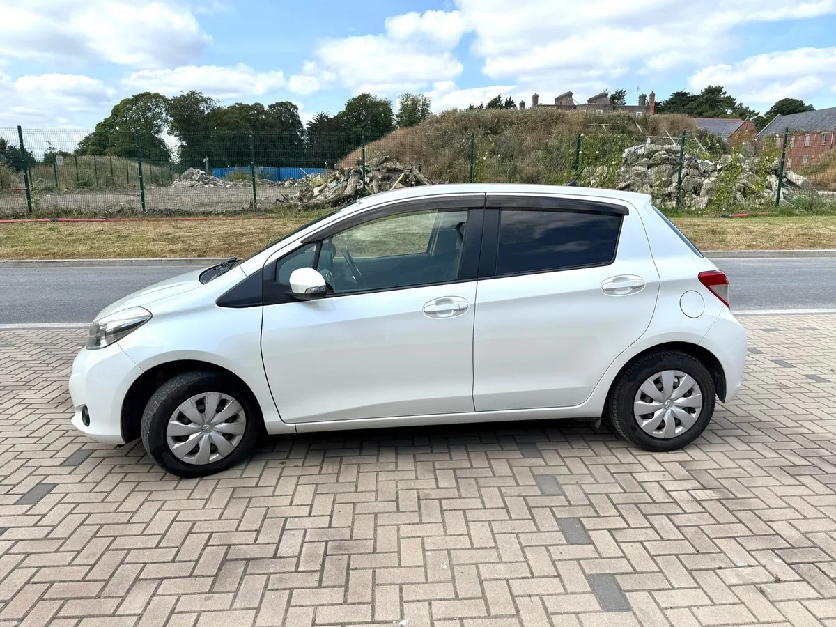 Toyota Vitz - Automatic 2014 - Image 3