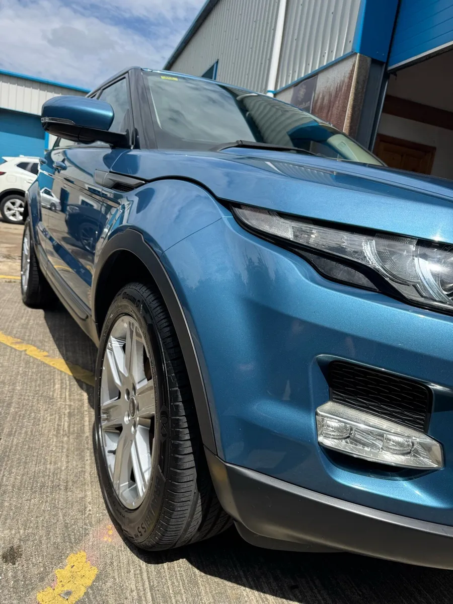 Range Rover Evoque 2.2D 4x4 Immaculate - Image 4