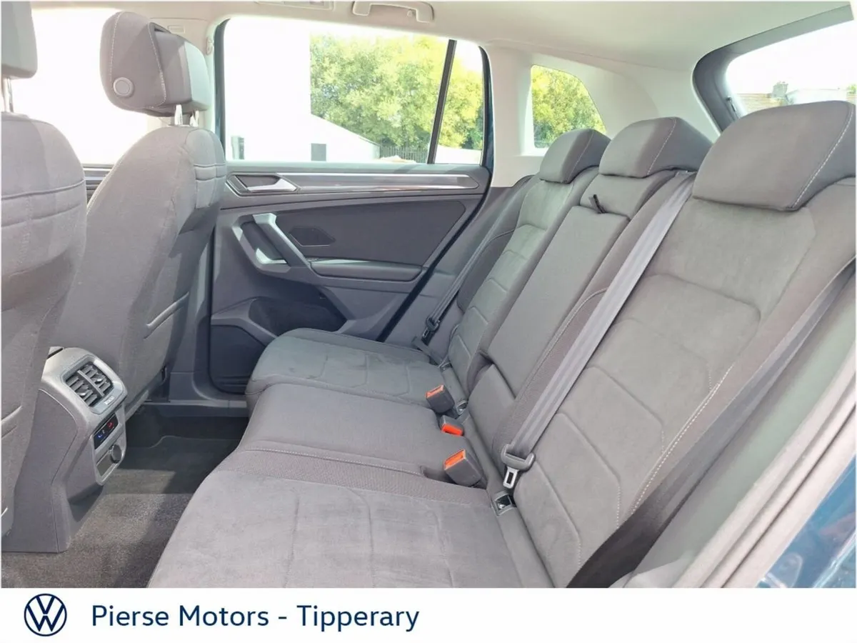 Volkswagen Tiguan 2.0 TDI 150HP Elegance DSG - Image 6