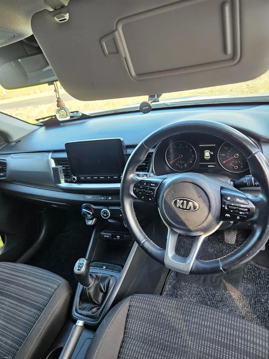 Kia Stonic 2022 - Image 5