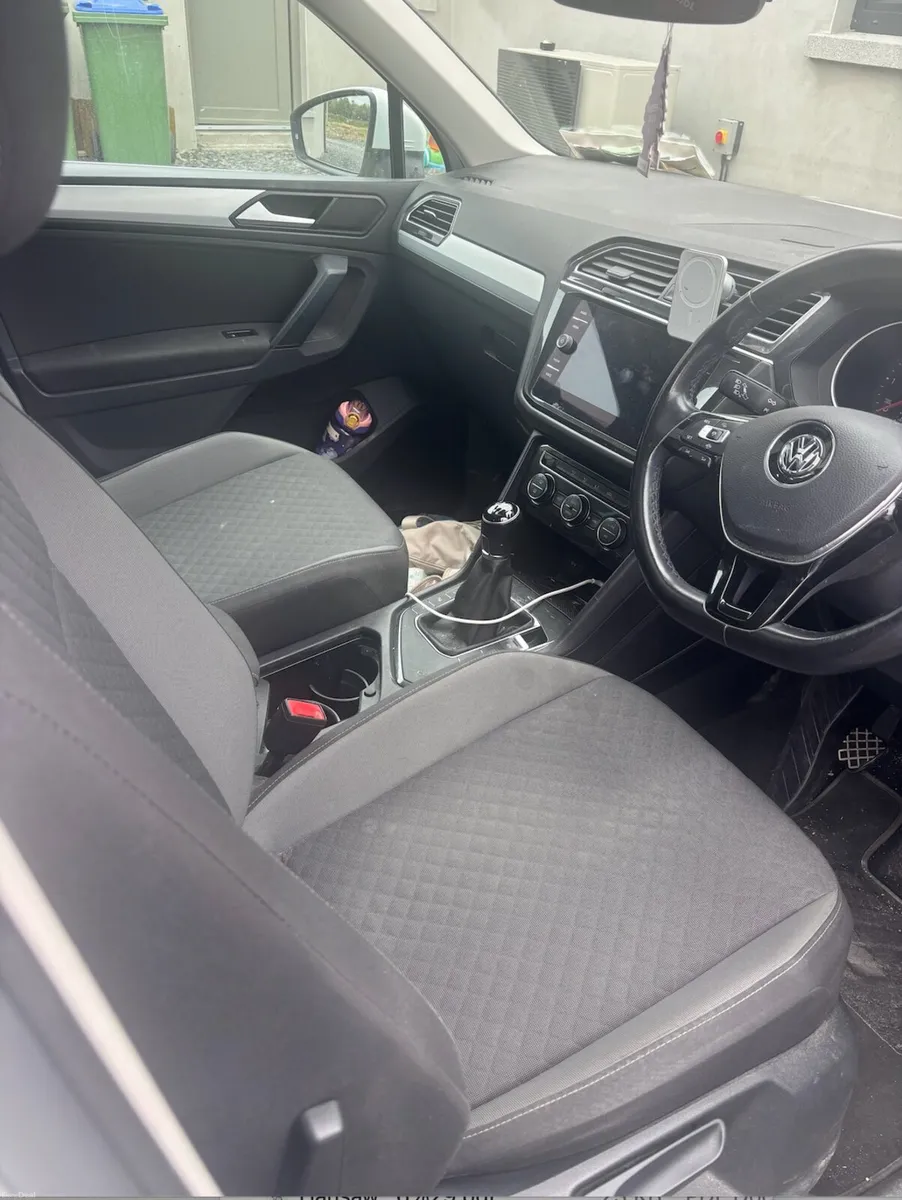 Volkswagen Tiguan 2019 WHITE - Image 3
