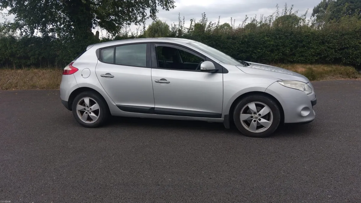 Renault Megane 1.5 dci. Tax and Test. - Image 1