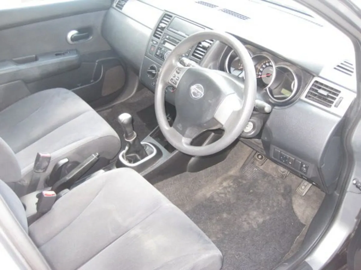 Nissan Tiida 2008  1.6 petrol - Image 4