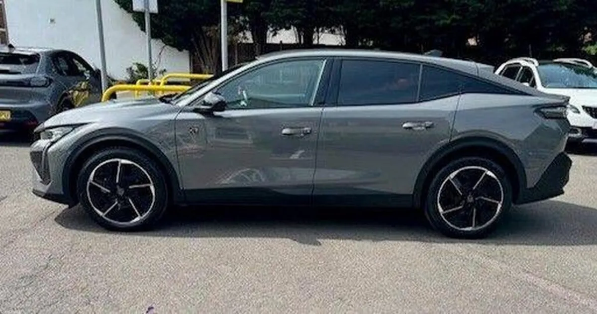 Peugeot 408 GT trim 2025 - Image 2