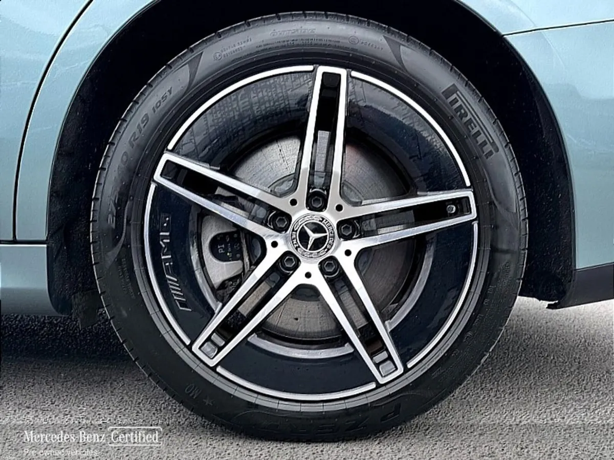 Mercedes-Benz E-Class E 300 de AMG Line Plus - Image 4