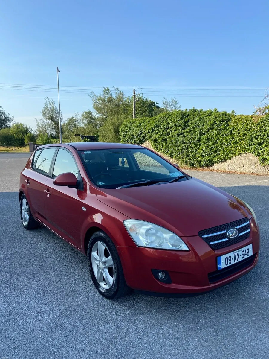 2009 Kia ceed 1.6D EX 5DR - Great Reliable diesel - Image 1