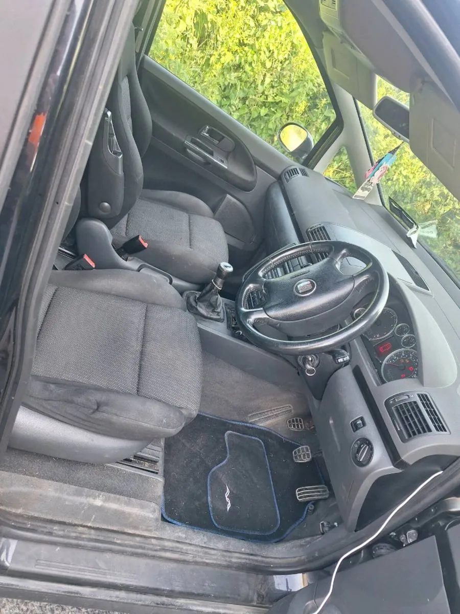 Seat Alabahra - Image 2
