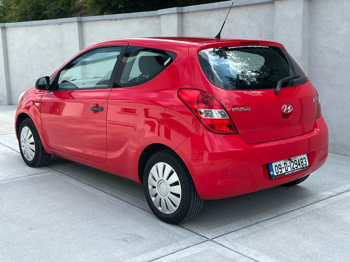 Hyundai i20 (€1750) Nct & Tax *low miles* - Image 4