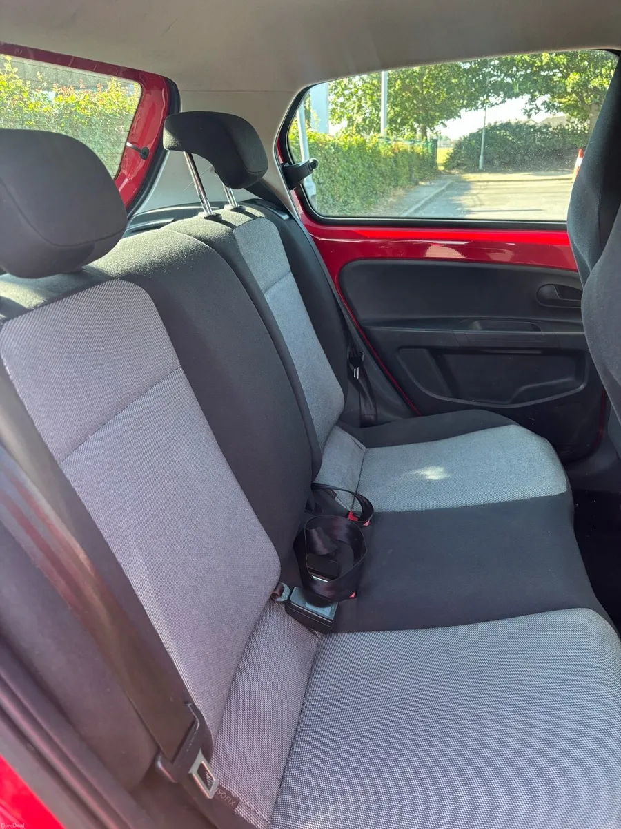 1L red Skoda - Image 2