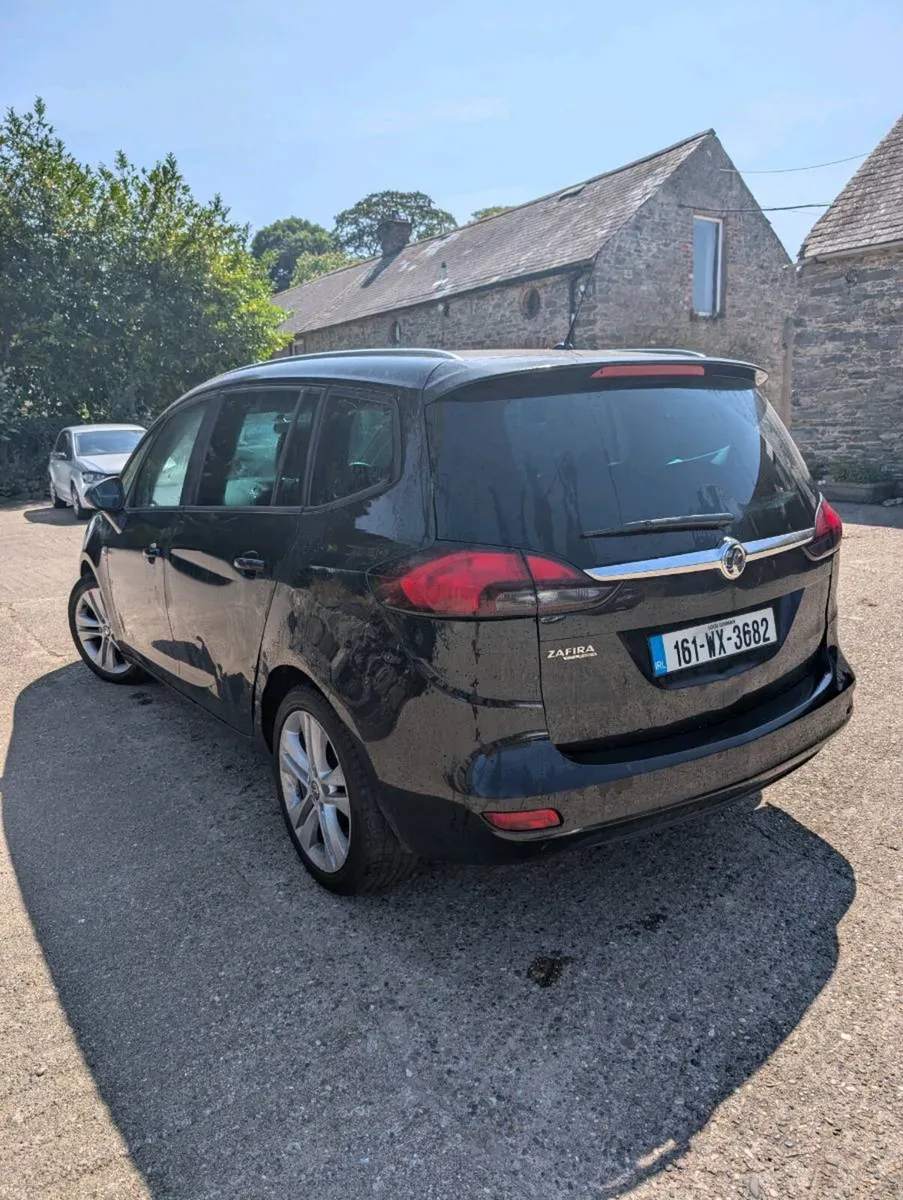 2016 low mileage Vauxhall Zafira - Image 3