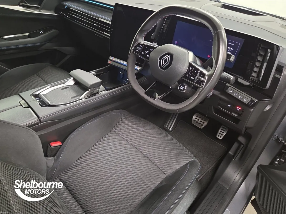 Renault Austral Estate Techno Esprit Alpine - Image 4