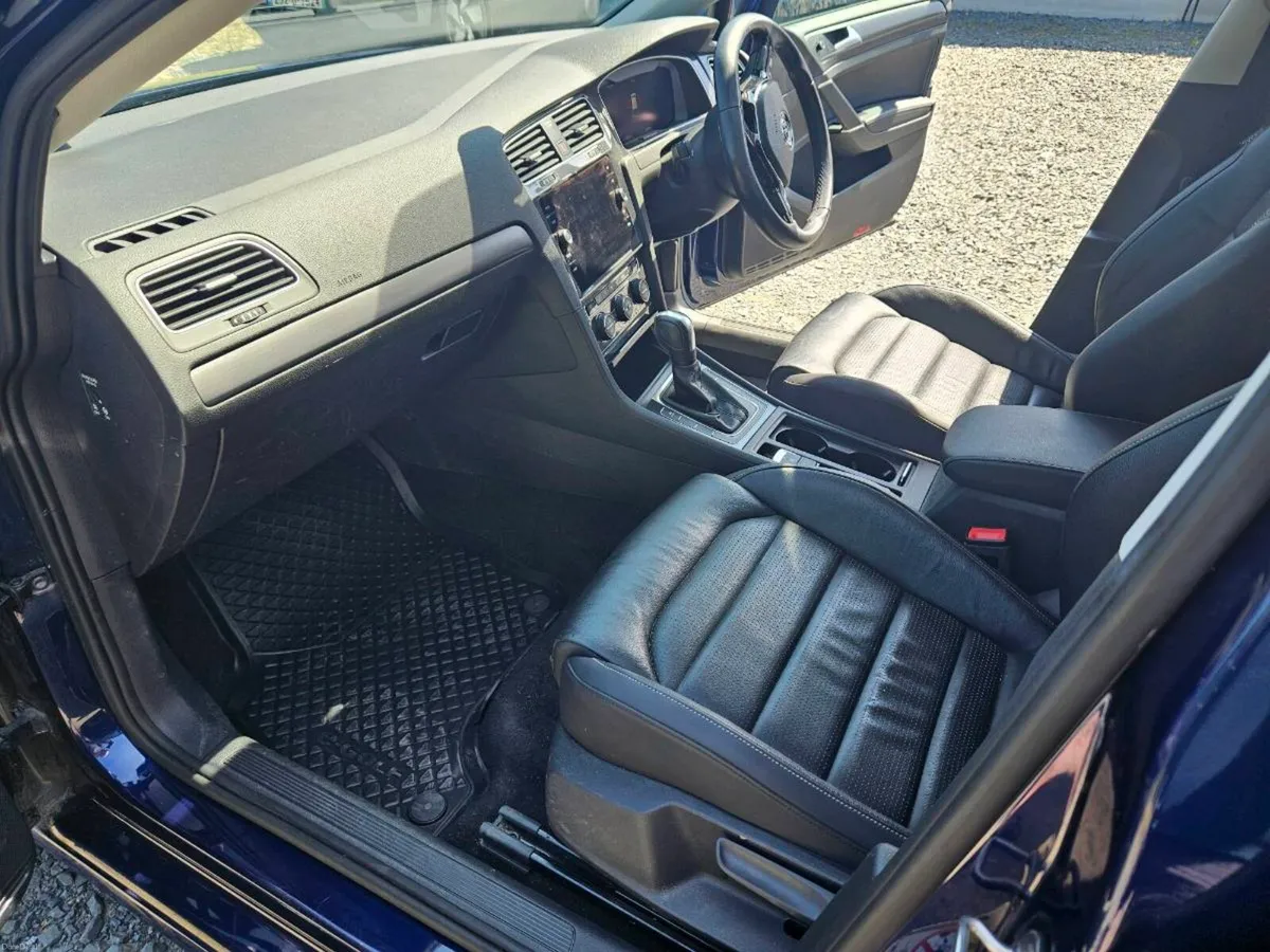 Volkswagen eGolf 2020, Executive Edition - Image 4