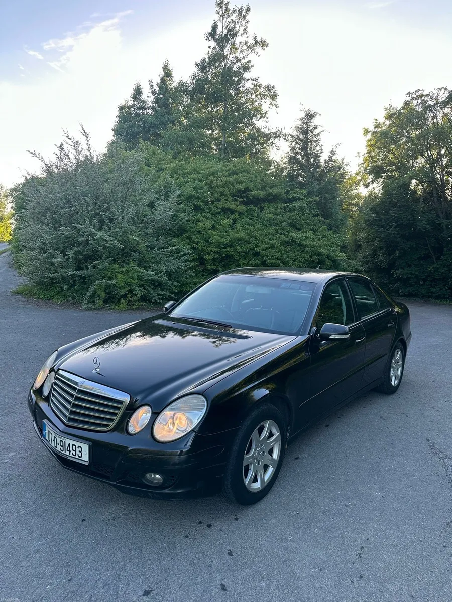 Mercedes e220 - Image 4