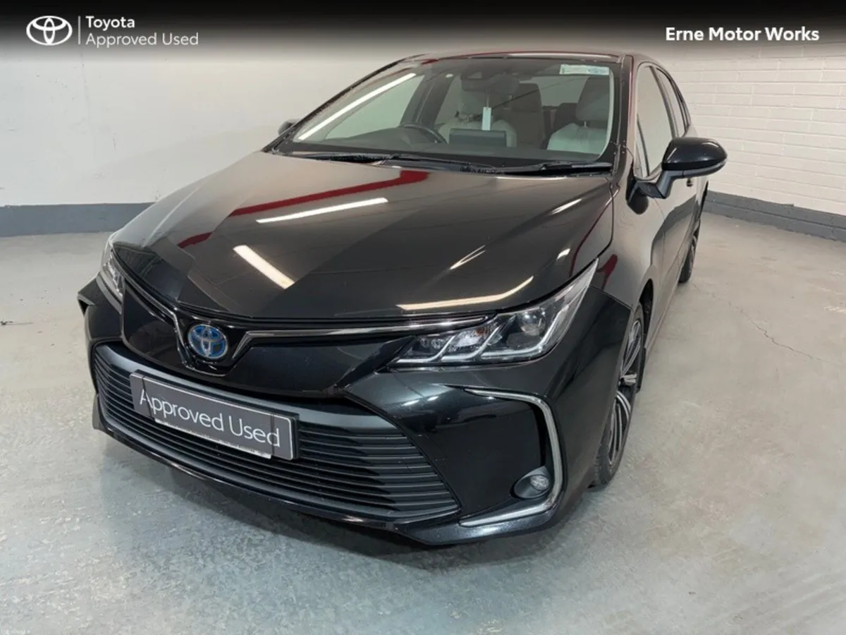 Toyota Corolla HYBRID LUNA SPORT 4DR - Image 1