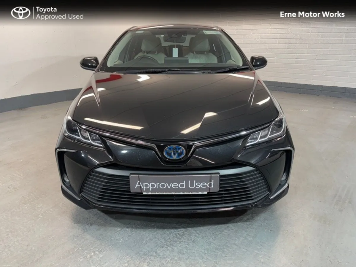 Toyota Corolla HYBRID LUNA SPORT 4DR - Image 5