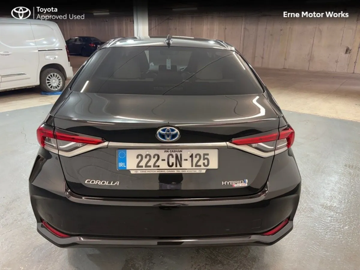 Toyota Corolla HYBRID LUNA SPORT 4DR - Image 4