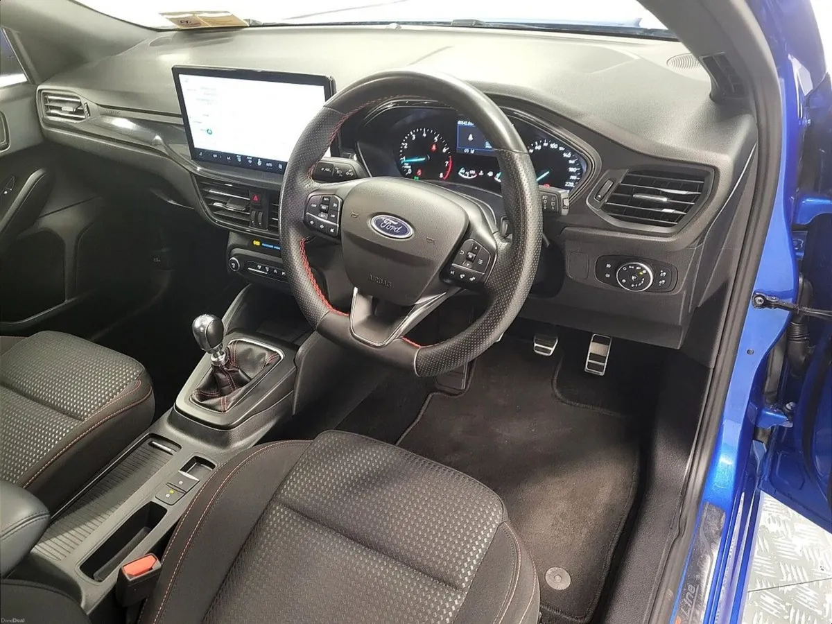 Ford Focus 1.0L EcoBoost 125PS ST-Line - Image 6