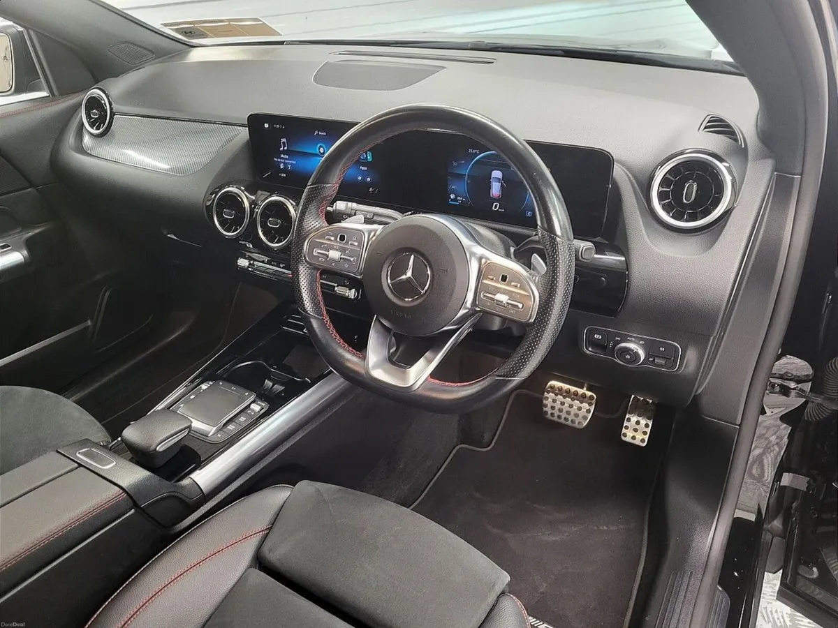 Mercedes-Benz GLA GLA180 D Progressive - Image 6
