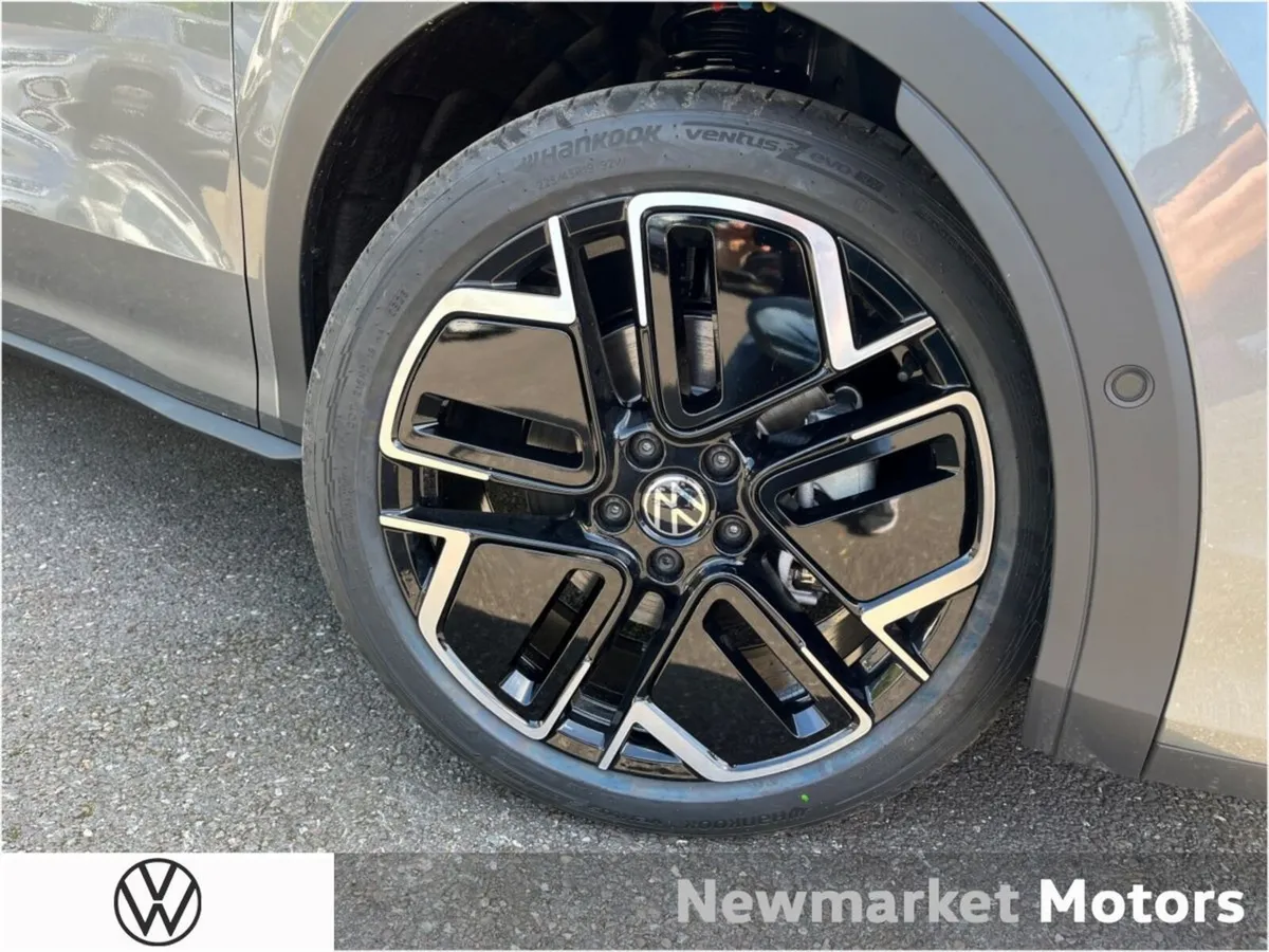 Volkswagen T-Roc R-LINE PLUS 1.5TSI 150BHP DSG AUT - Image 2