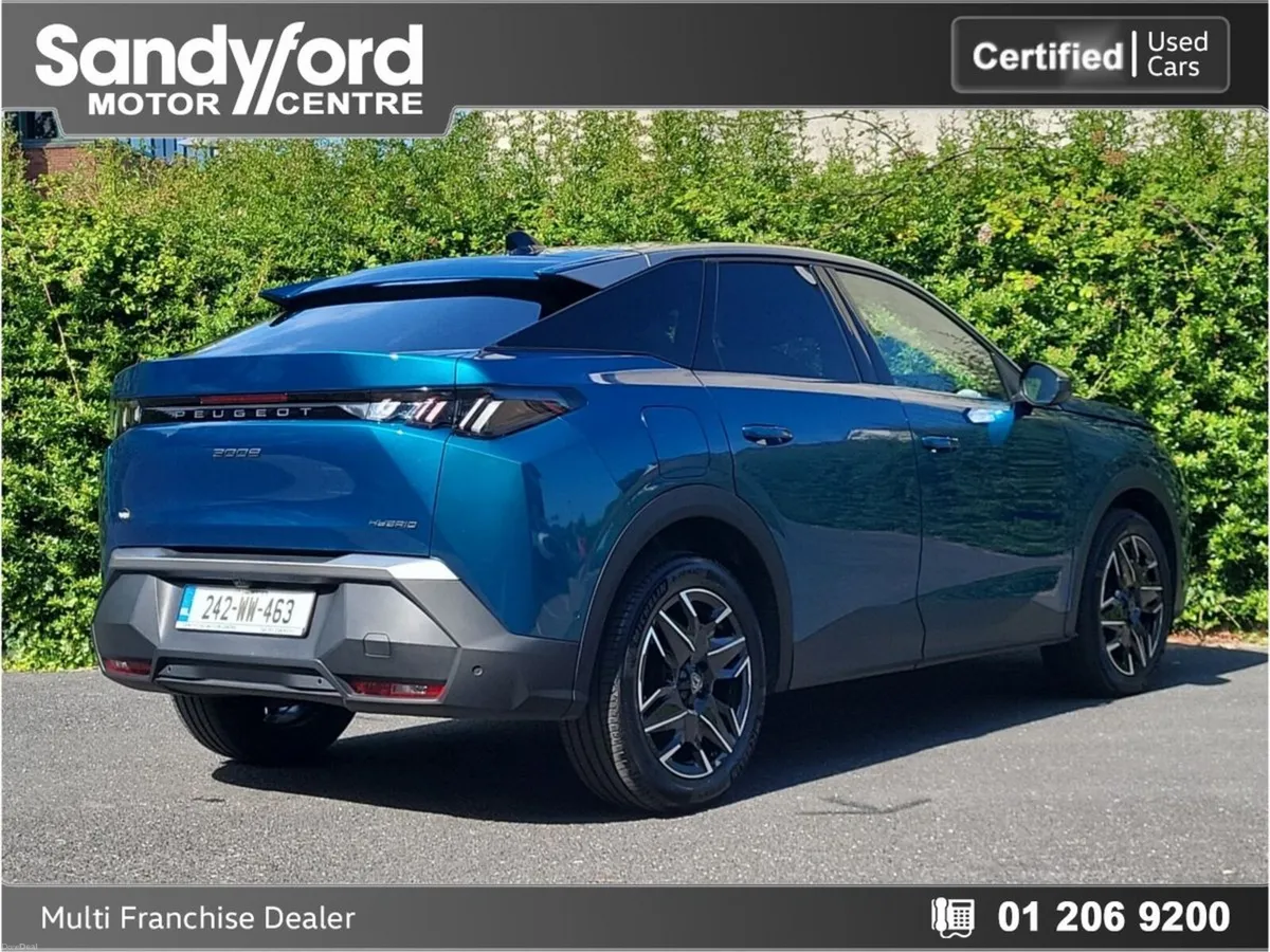 Peugeot 3008 1.2 MHEV PureTech 136bhp eDCS6 Allure - Image 2