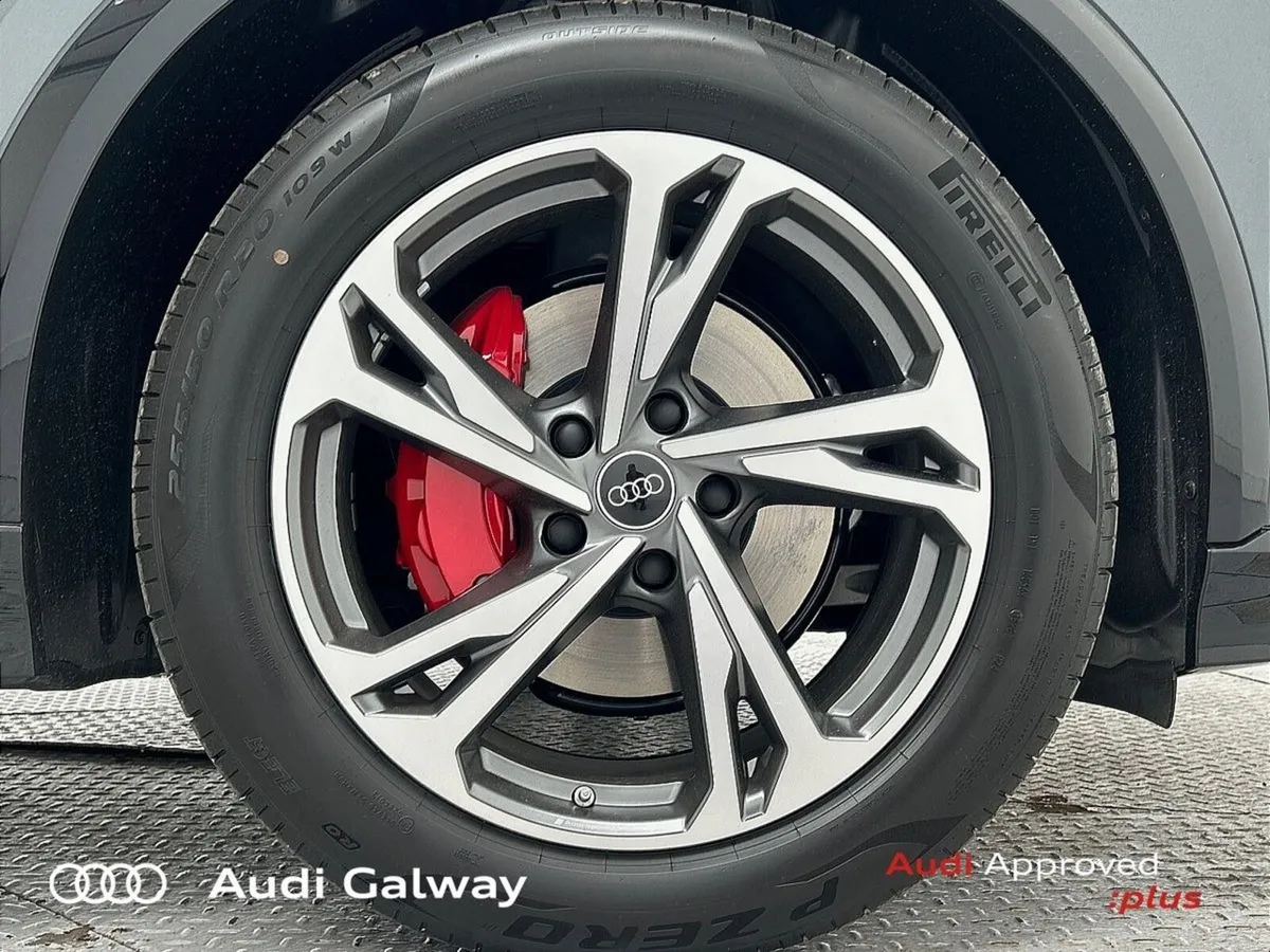 Audi Q6 e-tron €755 p/m - E-TRON PERFORMANCE SB S- - Image 6