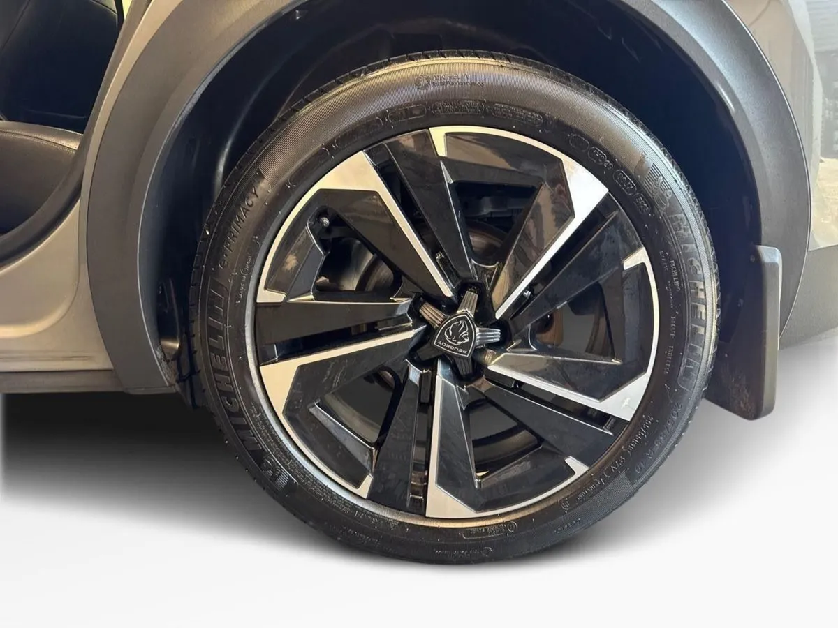 Peugeot 408 1.2 ALLURE PACK, AUTO *JUST ARRIVED* € - Image 5