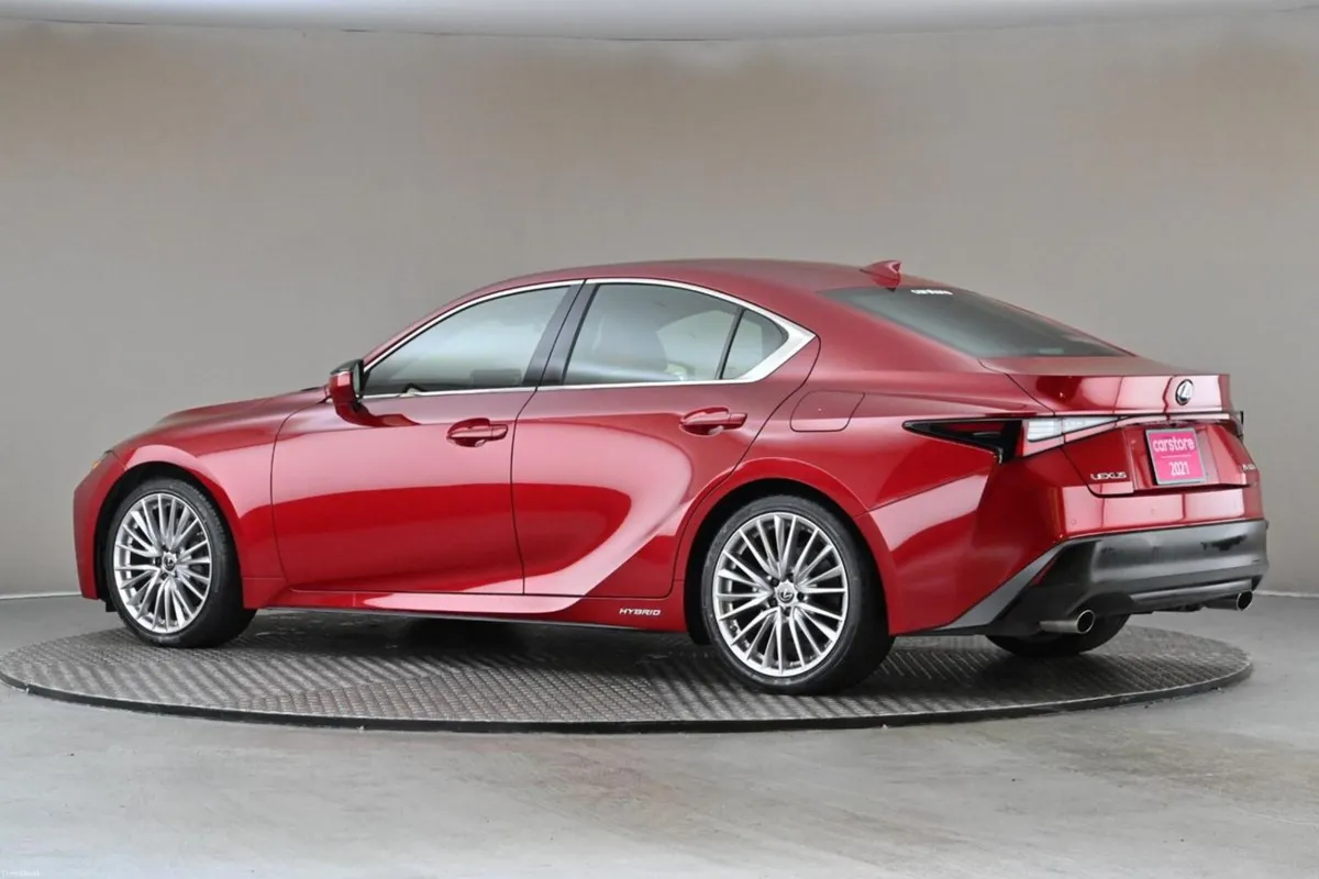 Lexus IS 2.5 HYBRID **BI-TONE LEATHER**360PAN CAM* - Image 6