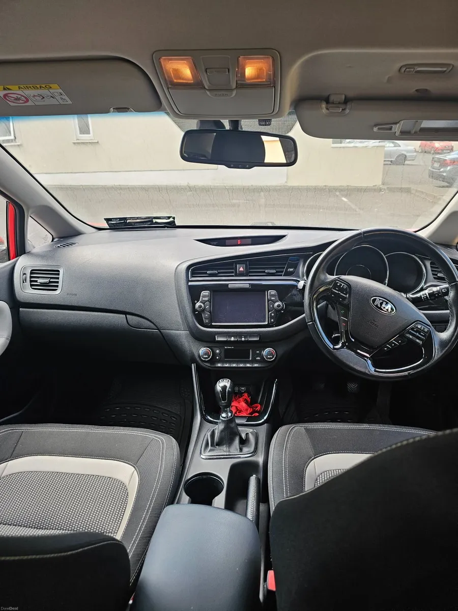 Kia Ceed 2016 - Image 2