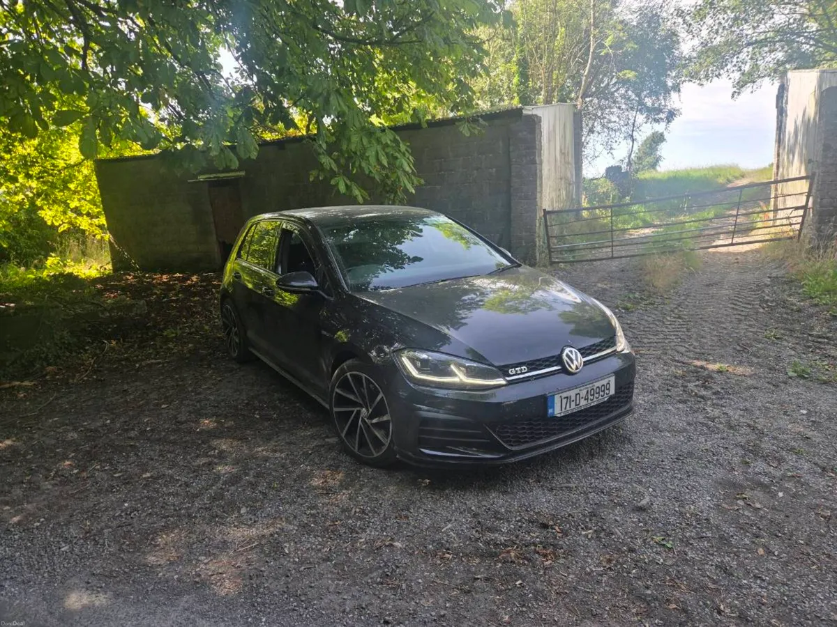 2017 volkswagen golf gtd - Image 1