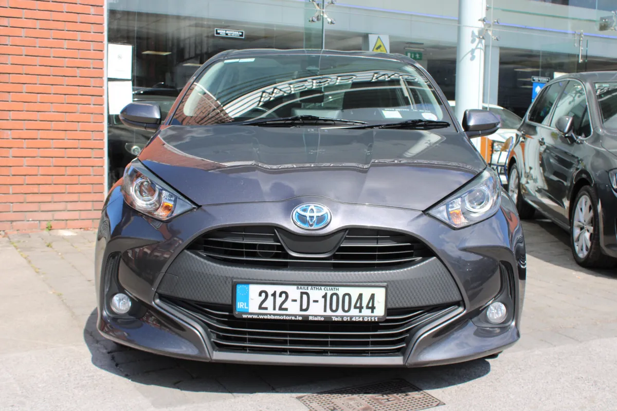 YARIS - HYBRID - IRISH NEW - AUTOMATIC - LUNA - Image 2