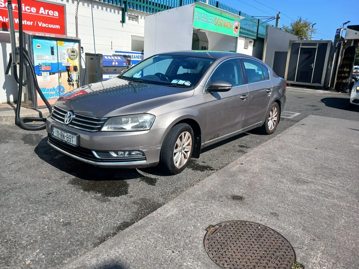 Volkswagen Passat 2011 - Image 3