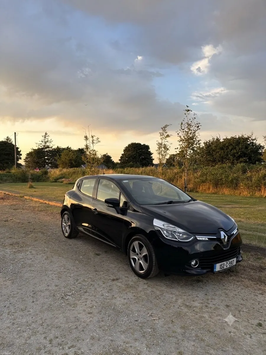 2015 Renault Clio (Perfect condition) - Image 1