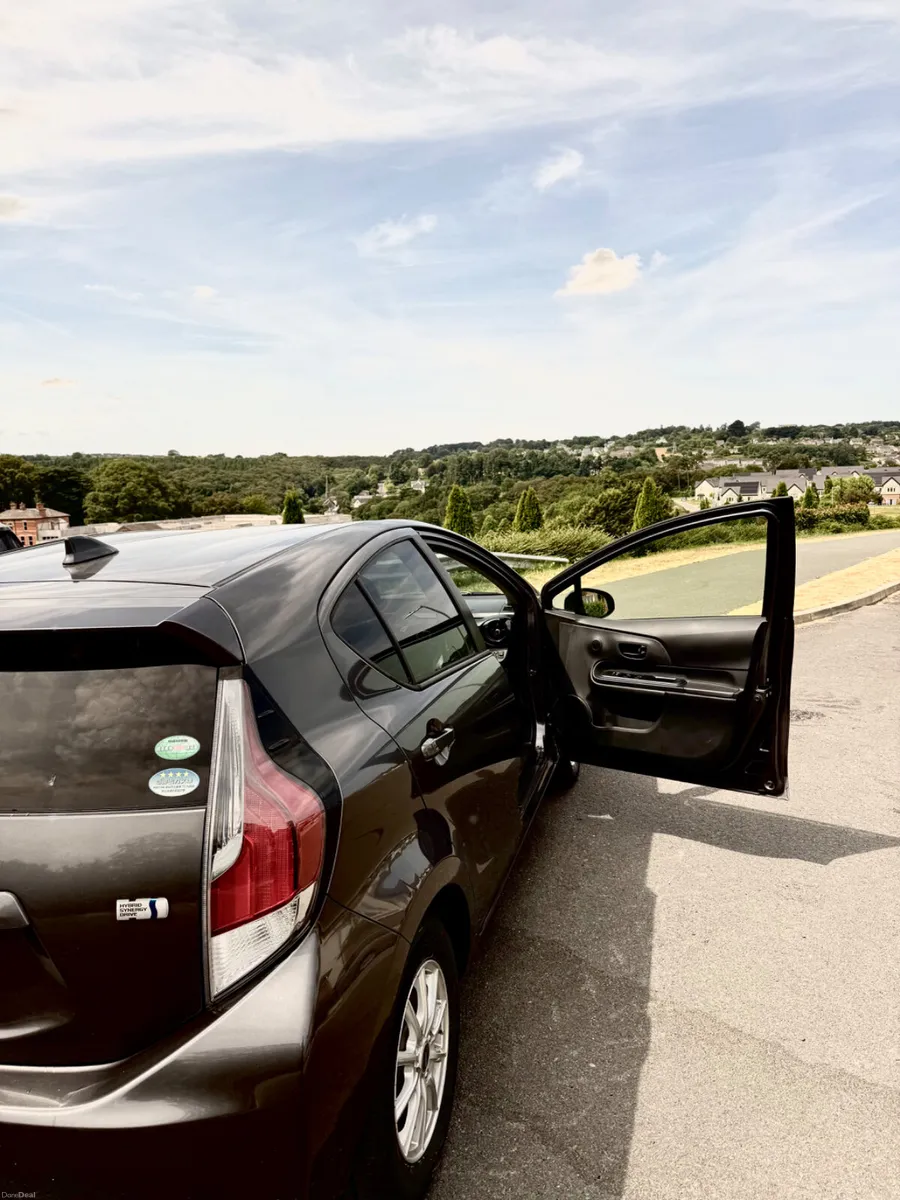 Toyota Aqua 2017 - Image 4