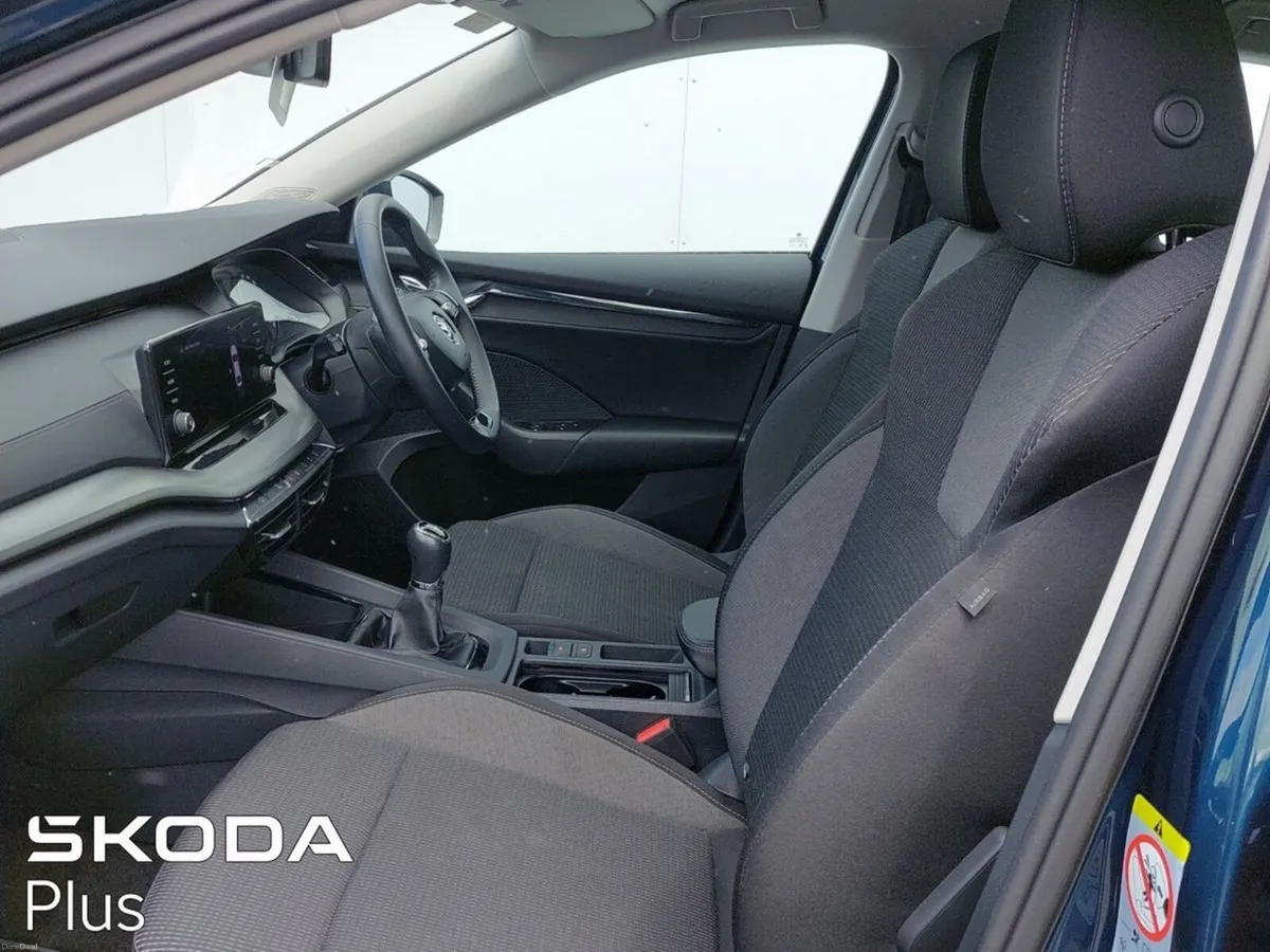 Skoda Octavia AMBITION 1.0TSI 110HP *REVERSING CAM - Image 4