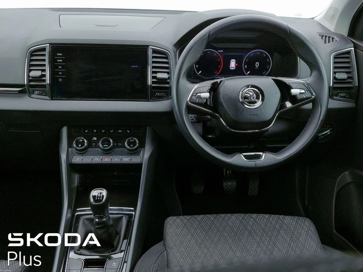 Skoda Karoq STYLE 2.0TDI 115HP *REAR CAMERA*HEATED - Image 4